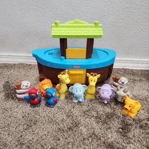 Fisher Price Little People LOT Noahs Ark 11 Animals Bible Playset Boat